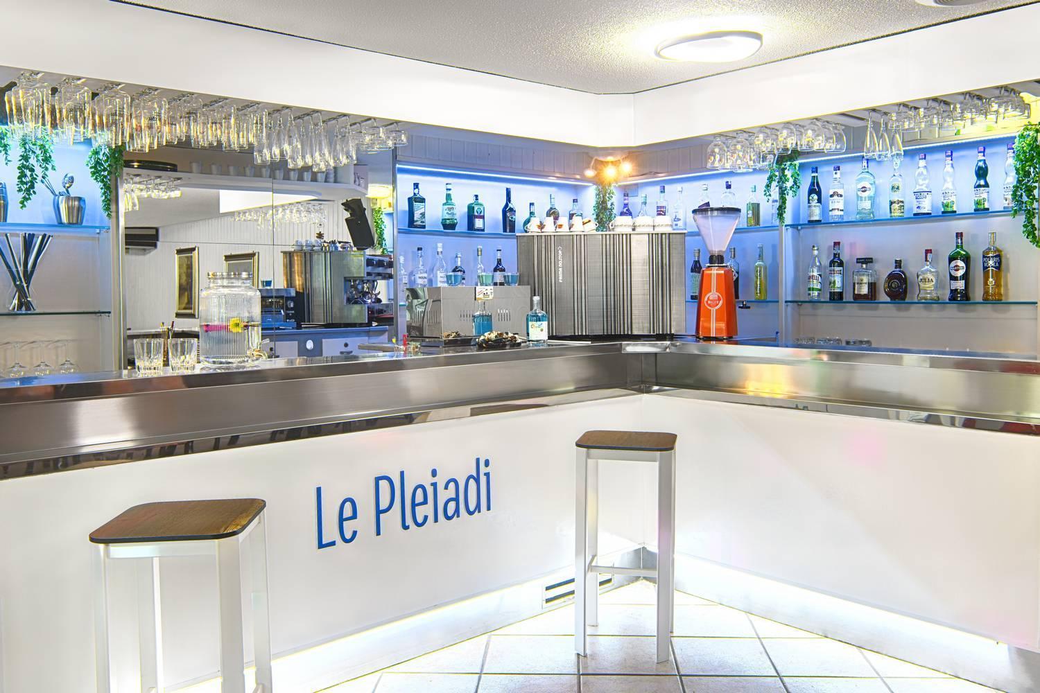 Hotel Le Pleiadi Белариа-Игеа Марина Екстериор снимка