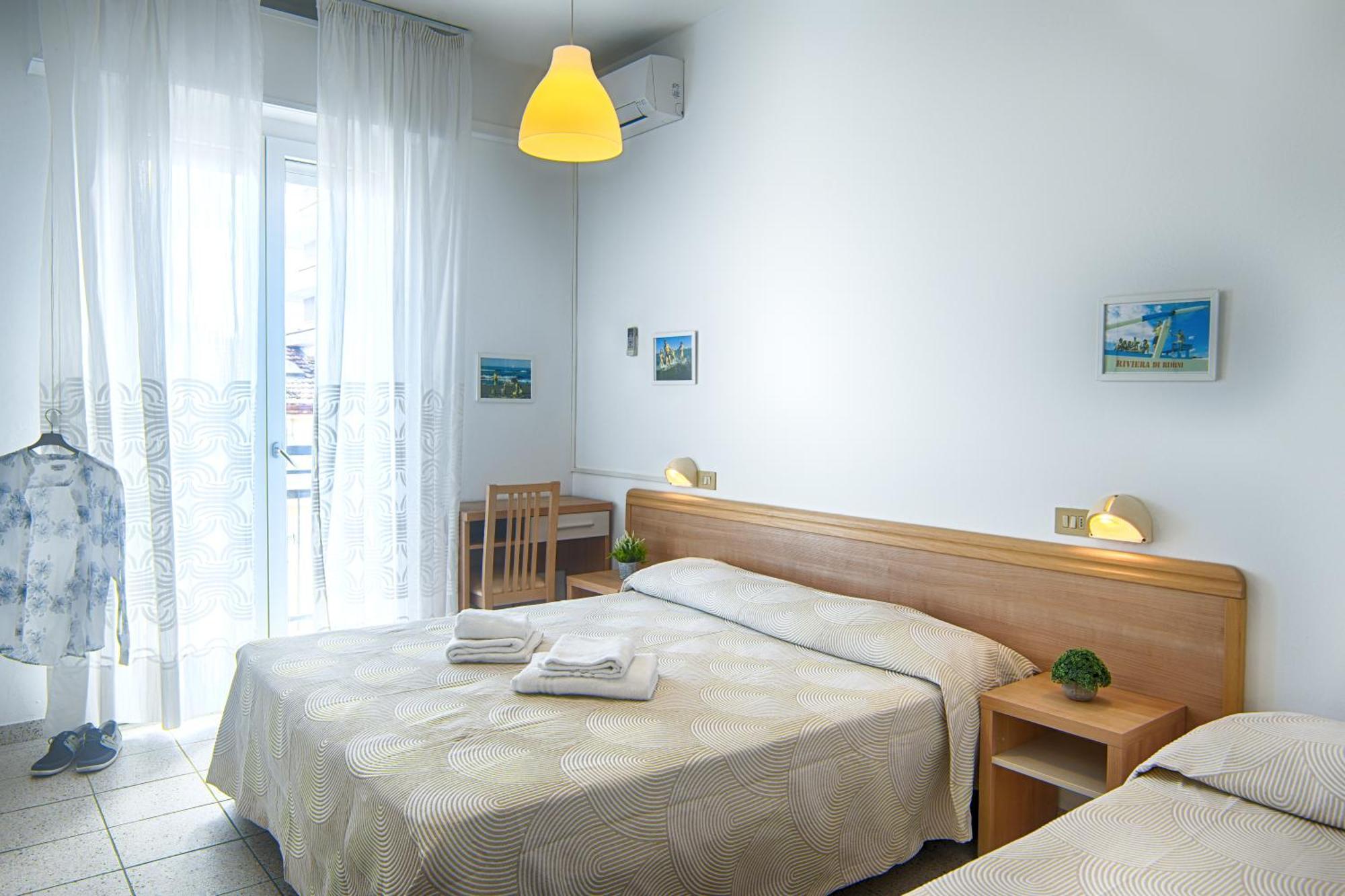 Hotel Le Pleiadi Белариа-Игеа Марина Екстериор снимка